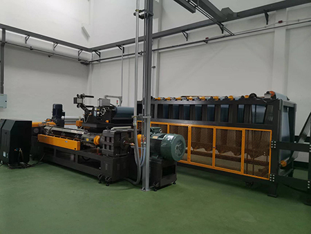 مشروع بانكوك: تحديث أتمتة خط إنتاج أغشية البوتيل